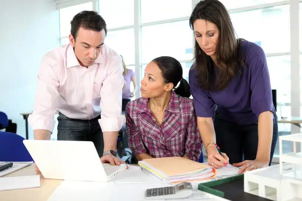 how to choose an agency